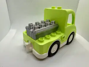 V4 V6 R6 V8 engines Lego Duplo-compatible (with exhausts!)
