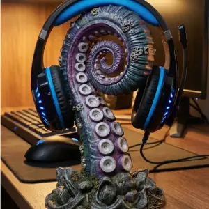 Kraken Tentacle Headphone Stand | Deep Ocean Decor