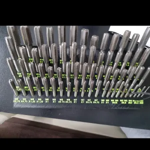 screw tap holder