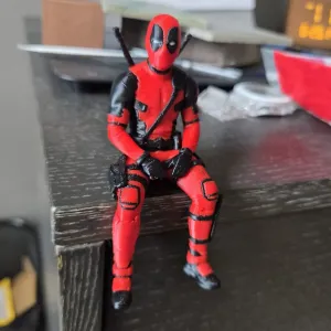 Deadpool Sitting Figure