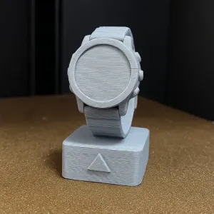 GARMIN Statue