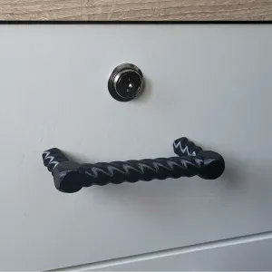 Handle