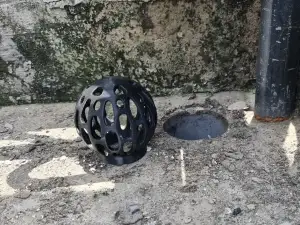 Sphere garbage filter net