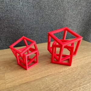 Tangled cubes