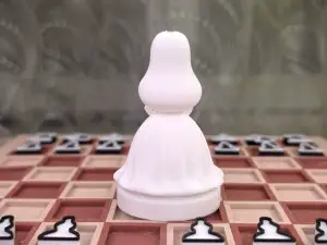 White pawn Alice