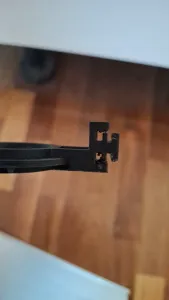 Sliding plinth clip for PVC and aluminum kickboards