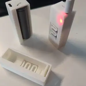 Super Easy to print 18650 Li-Ion Battery Charger