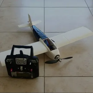 Avion rc facile