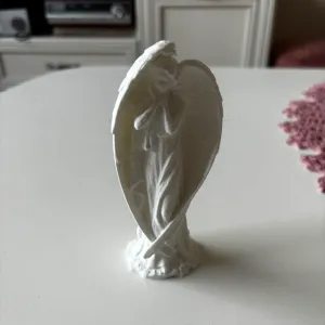 angel sculpture
