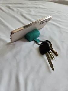 BEACH KEYCHAIN PHONE STAND