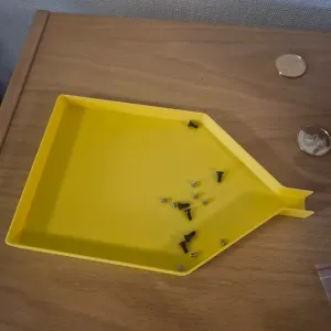 Funnel tray