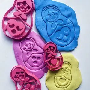 Matryoshka dolls x 3 - different sizes and designs