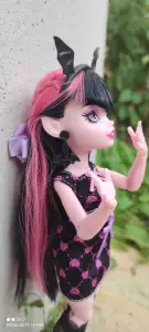 Earrings for Draculaura G3 Monster High