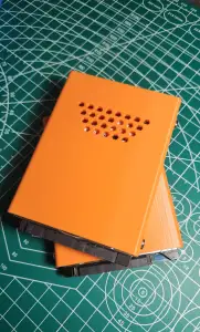 2.5 inch SATA external case (7mm drive)