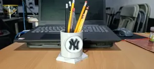 New York Yankees MLB Pen Holder