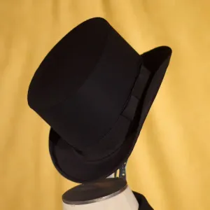 opera hat