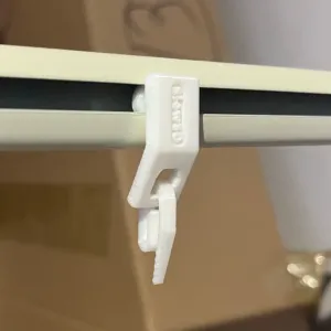 Curtain rail Hanger