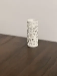 设计感镂空花瓶