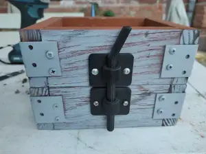 Guide for molding boxes