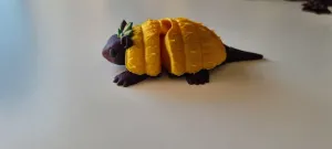 Pineapple armadillo flexi articulated fidget toy