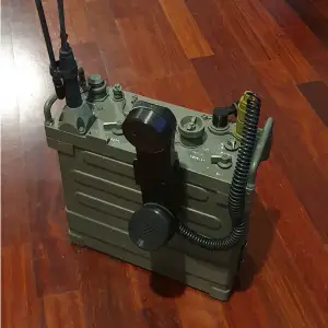AN/PRC-77 and AN/PRC-25 Radio shell