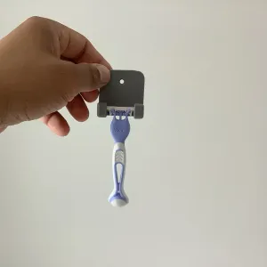 ULTRA STRONG Razor Holder – Screw Mount (No Falling)