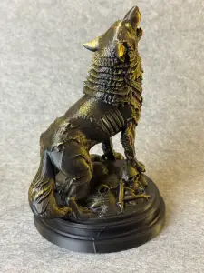 Nekro-Lupus Undead – Rotten Zombie Wolf 3D-Printed Sculpture
