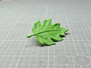 Simple Leaf Decoration