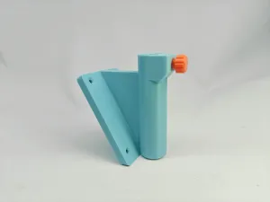 Flagpole base with adjustable size