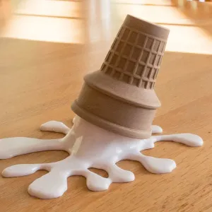 Ice cream cone splat hanger