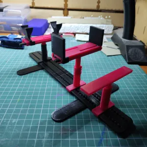 Modeller stand holder