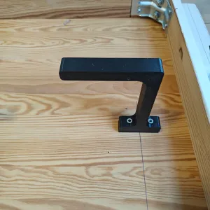 Pc support bracket