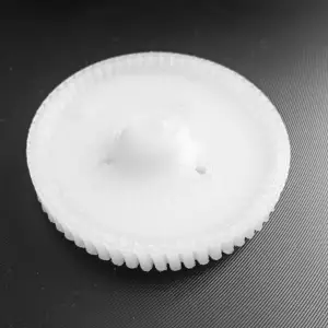 Range Rover 2 - pinion for windshield wiper motor. PA12