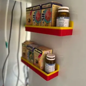 Aquariuam tools and medication / organizer