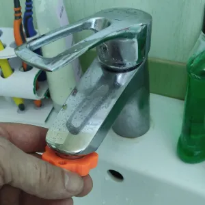 Ключ для сеточки смесителя .