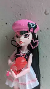Draculaura's Heart Earrings for Monster High