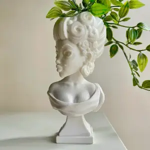 THE GREEN DUTCHESS PLANTER