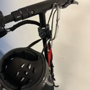 Accesorio multifuncional para Monopatin eléctrico