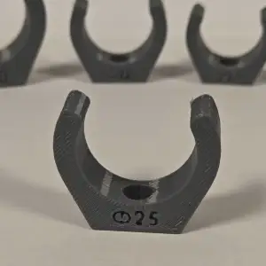 Small Pipe & Tube Clips | 16-28mm (M3)