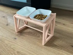 stand for elevated cat feeding station