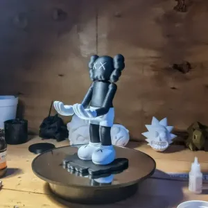 CONTROLLER HOLDER / KAWS JOYSTICK