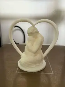 Mother and Child Heart Statue-Elegant Family Decor