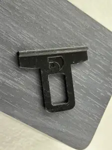 Seat belt buckle