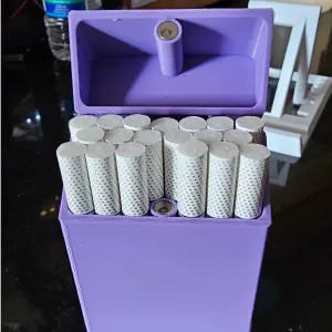 Cigarettes magnetic box