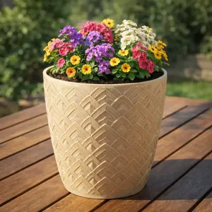 FLOWER POT