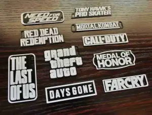 GAMER KEYCHAINS - SET OF 10