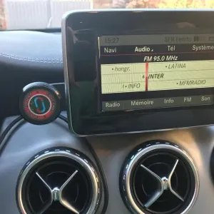 Car phone holder for Mercedes