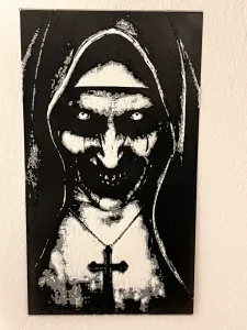 Wall Art Hueforge Monja_enferma_Front_
