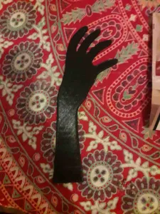 HANDS OF THE DEAD