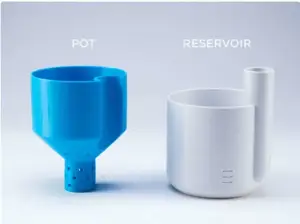 Self watering planter